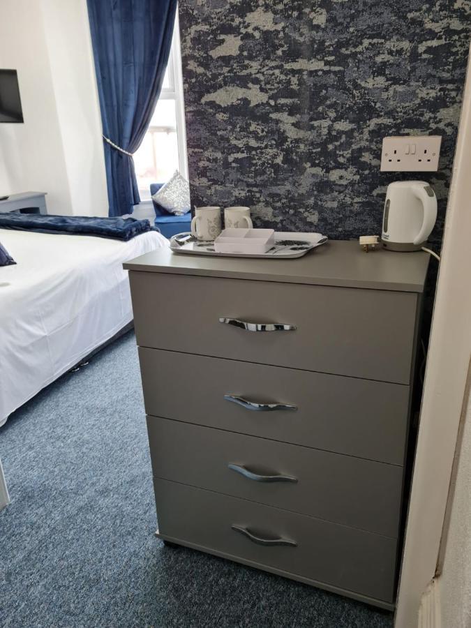 Waters Edge Hotel Блекпул Екстериор снимка